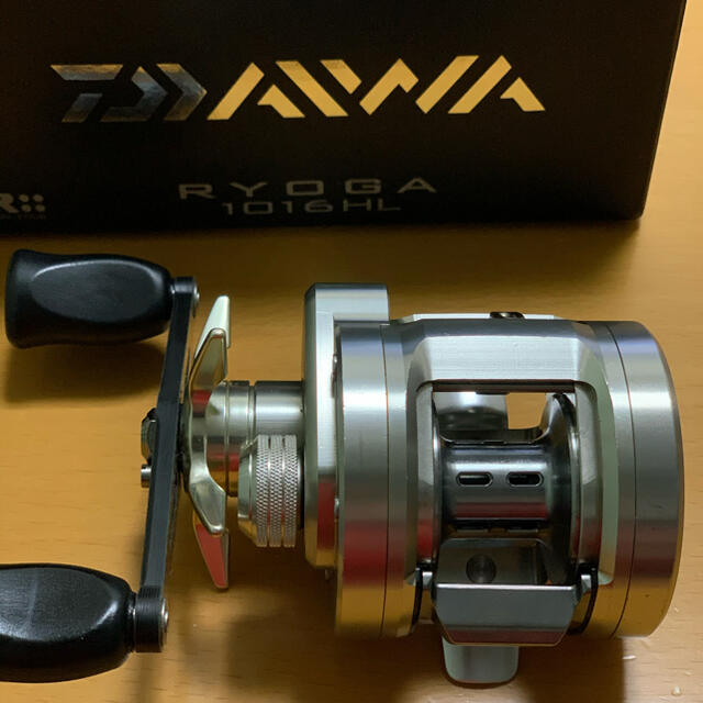 Daiwa RYOGA 1016HL ハンドル交換済み