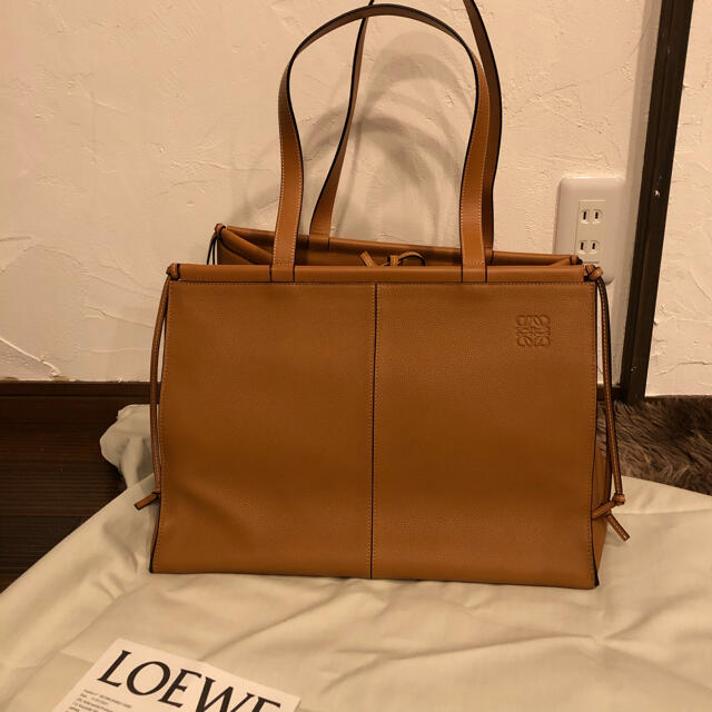 【限定値下げ！レア・美品】LOEWEクッショントート