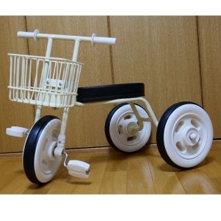 ムジルシリョウヒン(MUJI (無印良品))の無印良品 三輪車カゴ付き(白)(三輪車)