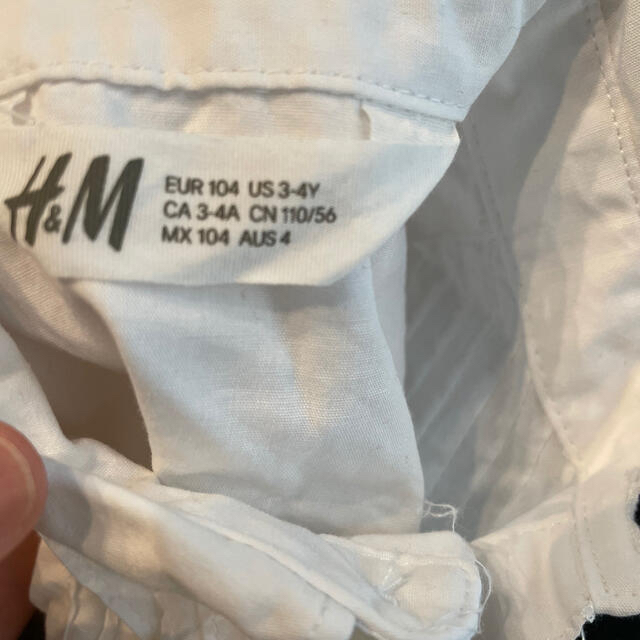 H&H(エイチアンドエイチ)のH&M 男の子　シャツ キッズ/ベビー/マタニティのキッズ服男の子用(90cm~)(Tシャツ/カットソー)の商品写真