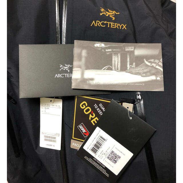 ARC'TERYX(アークテリクス)のARC'TERYX×BEAMS ゼータSL　アークテリクス　24kブラック メンズのジャケット/アウター(マウンテンパーカー)の商品写真