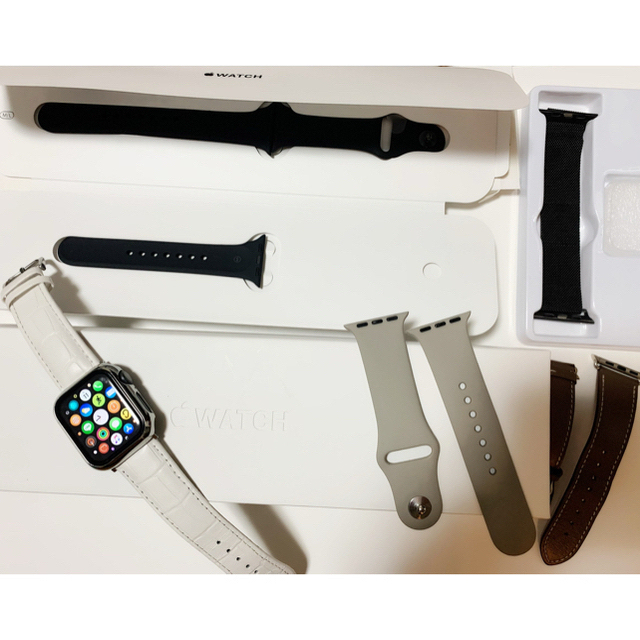 Apple Watch(アップルウォッチ)のMYMY様専用Watch Series 5(GPSモデル）40mm レディースのファッション小物(腕時計)の商品写真