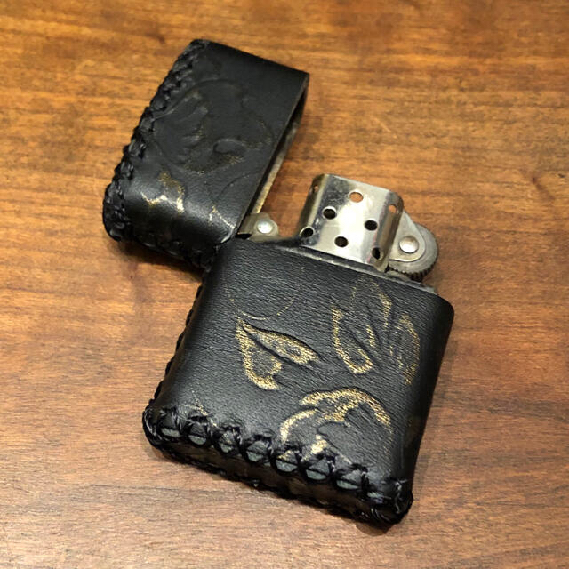 ZIPPO(ジッポー)の[本革] zippo用 レザーケース 革ケース 革巻き 和花柄 メンズのファッション小物(タバコグッズ)の商品写真