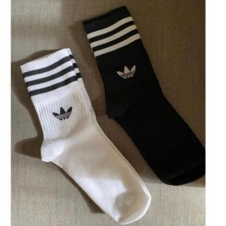 アディダス(adidas)のアディダス adidas ミッドカットクルーソックス  ブラックホワイト　2足　(ソックス)