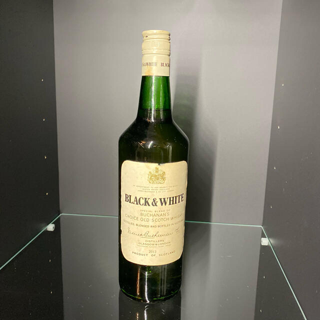 古酒】 旧ラベル表ティンキャップ BLACK&WHITE ブラック&ホワイト