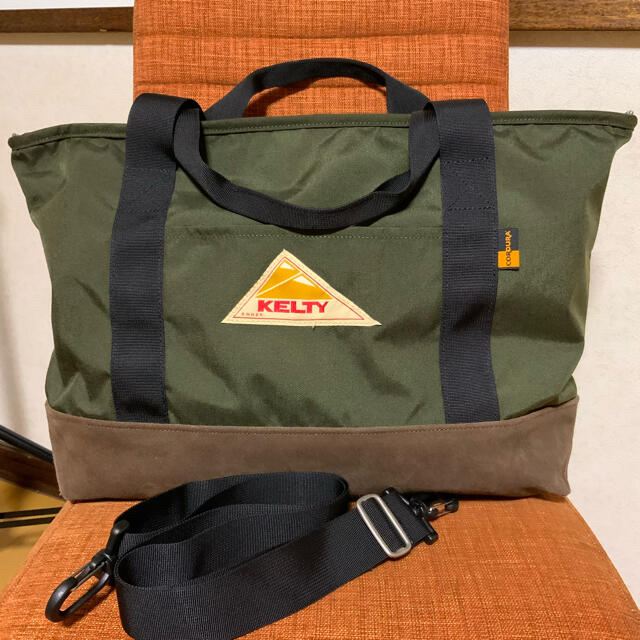 KELTY(ケルティ)の　ケルティ　ヴィンテージジップ　トートバッグ　HD2 22L オリーブドラブ メンズのバッグ(トートバッグ)の商品写真