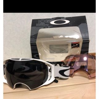 オークリー(Oakley)のOAKLEY オークリー スキースノーボード　ゴーグル アイウェア 定2.8万円(アクセサリー)