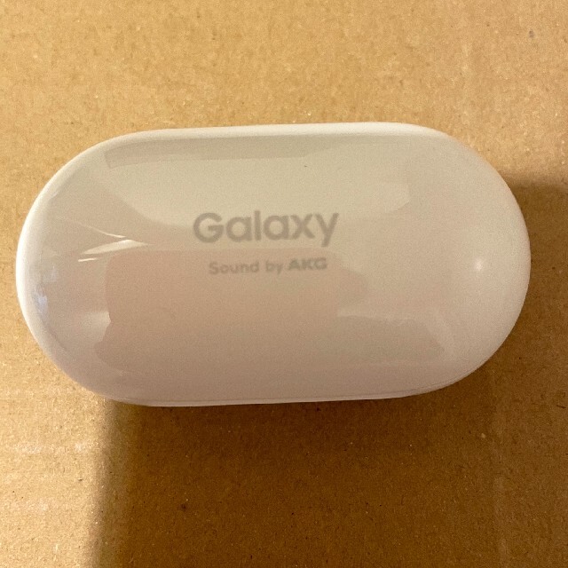 Galaxy(ギャラクシー)のGalaxy Buds+　SM-R175NZWAXJP スマホ/家電/カメラのオーディオ機器(ヘッドフォン/イヤフォン)の商品写真