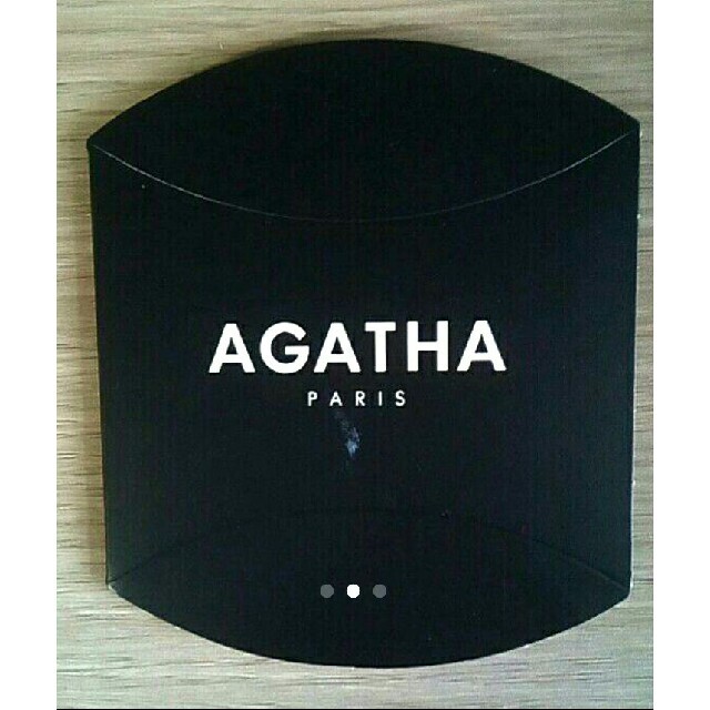 AGATHA(アガタ)の【AGATHA】アガタ　筒型アクセサリーBOX レディースのバッグ(ショップ袋)の商品写真