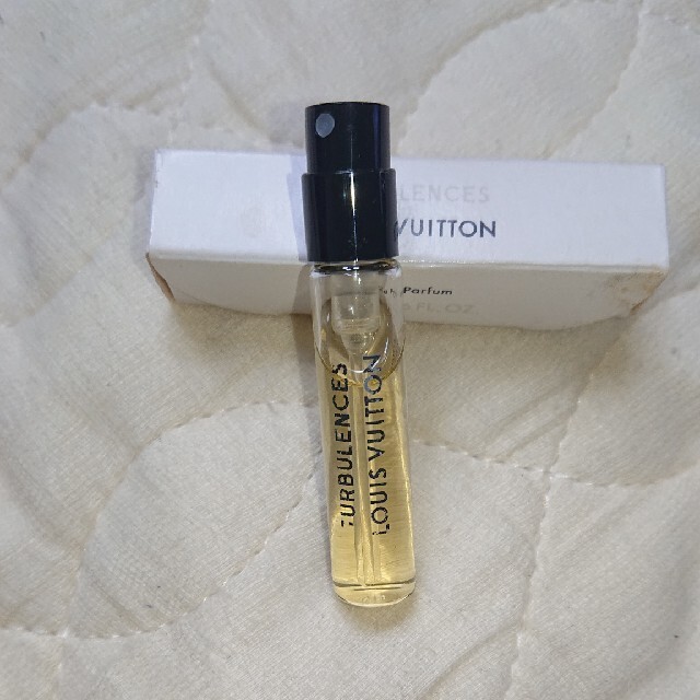 LOUIS VUITTON(ルイヴィトン)のルイヴィトン香水サンプル2ml コスメ/美容の香水(香水(女性用))の商品写真