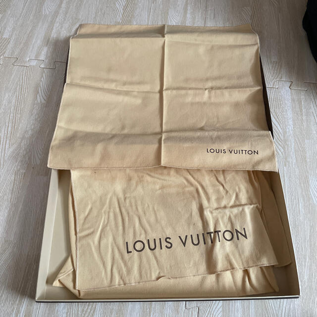 LOUIS VUITTON(ルイヴィトン)のルイヴィトン　箱　布袋　紙袋 レディースのバッグ(ショップ袋)の商品写真