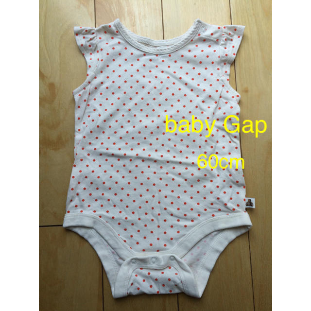 babyGAP(ベビーギャップ)のbaby Gap ドット ロンパース60 キッズ/ベビー/マタニティのベビー服(~85cm)(ロンパース)の商品写真