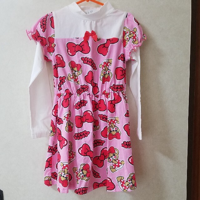 EARTHMAGIC(アースマジック)の新品　EARTHMAGIC ワンピ　120 キッズ/ベビー/マタニティのキッズ服女の子用(90cm~)(ワンピース)の商品写真