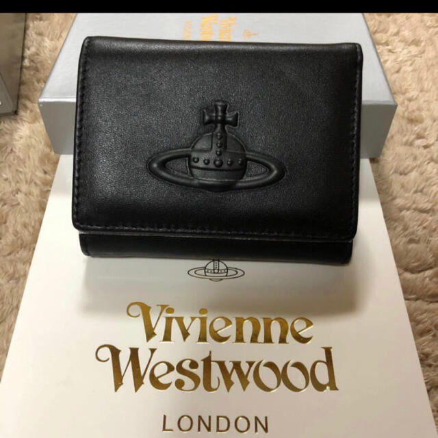 Vivienne Westwood(ヴィヴィアンウエストウッド)のヴィヴィアン 三つ折財新品未使用 レディースのファッション小物(財布)の商品写真