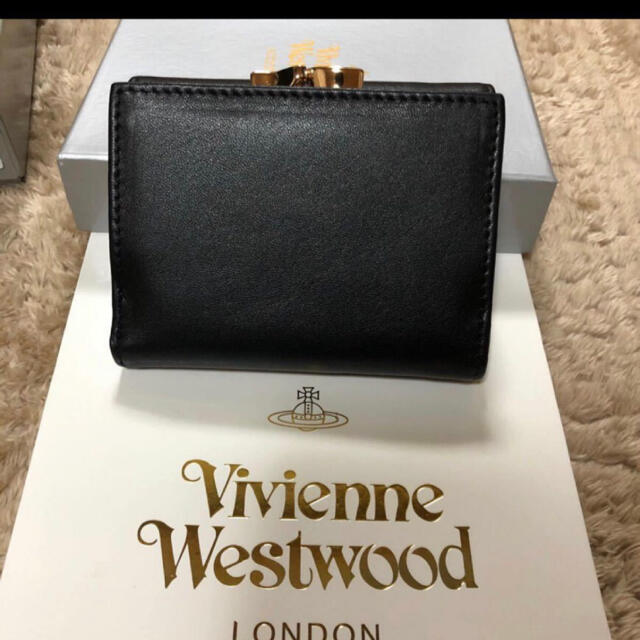 Vivienne Westwood(ヴィヴィアンウエストウッド)のヴィヴィアン 三つ折財新品未使用 レディースのファッション小物(財布)の商品写真