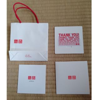 ユニクロ(UNIQLO)のUNIQLO　ギフトカード　3000円(ショッピング)