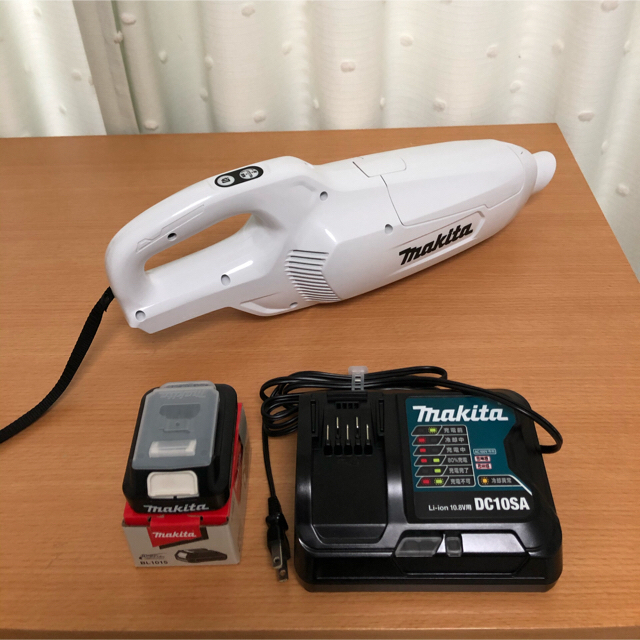 Makita(マキタ)の[送料無料]マキタCL107FDセット スマホ/家電/カメラの生活家電(掃除機)の商品写真