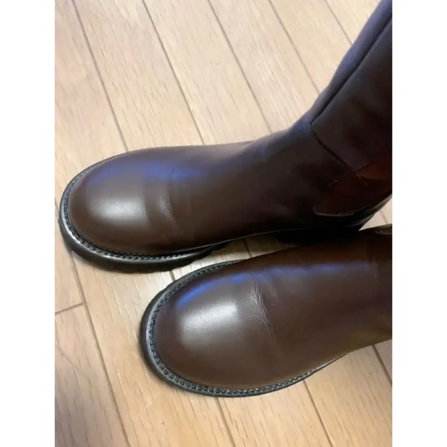 日本未上陸ブランド　WILLOW KNEE HIGH CHELSEA BOOTS レディースの靴/シューズ(ブーツ)の商品写真