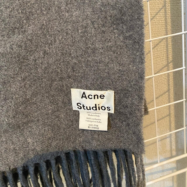 ACNE(アクネ)のACNEカシミヤマフラー レディースのファッション小物(マフラー/ショール)の商品写真