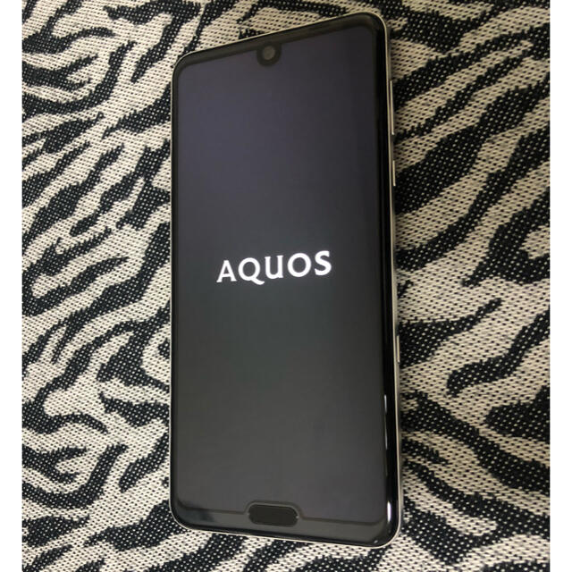 SHV44 AQUOS R3 新品未使用 シムロック解除済