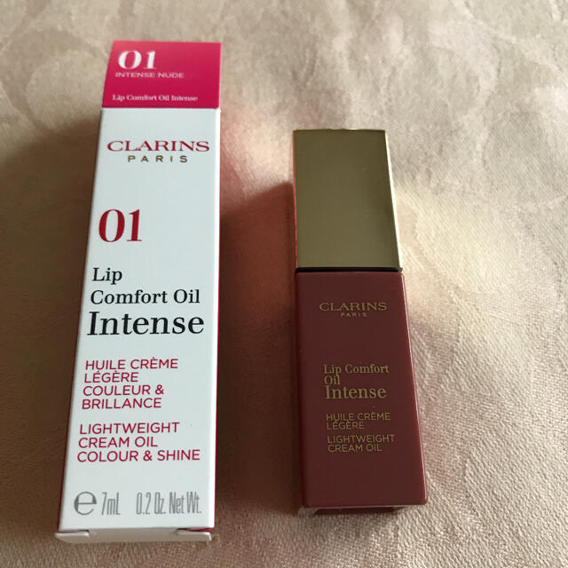 CLARINS(クラランス)のクラランス コンフォート リップオイル インテンス 01 コスメ/美容のベースメイク/化粧品(口紅)の商品写真