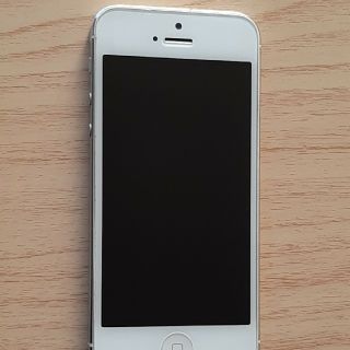 アイフォーン(iPhone)の※値下げしました！【送料無料】iPhone5☆16GB☆ホワイト☆ジャンク品(スマートフォン本体)