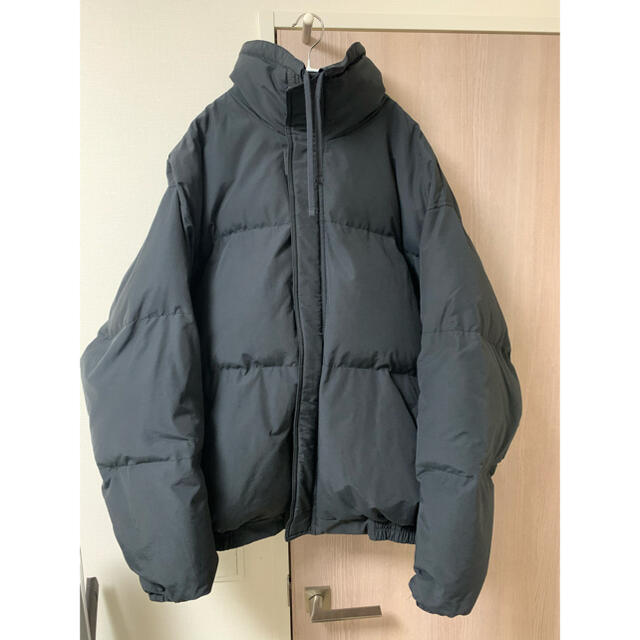 FEAR OF GOD(フィアオブゴッド)のfear of god essentials puffer jacket 黒　L メンズのジャケット/アウター(ダウンジャケット)の商品写真