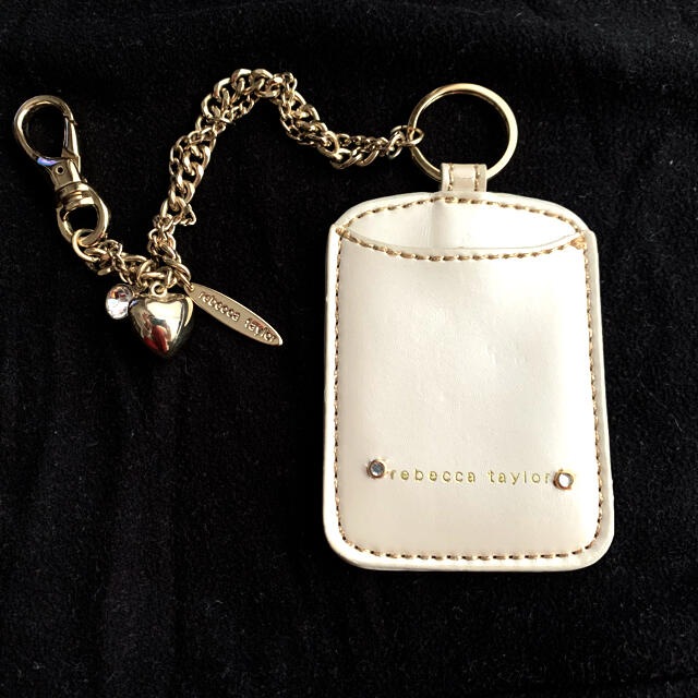 Rebecca Taylor レベッカテイラー パスケース 未使用品 バック 付属品の通販 By Ma Me S Shop レベッカテイラー ならラクマ Rebecca Taylor レベッカテイラー パスケース 未使用品 バック 付属品の通販 By Ma Me S Shop レベッカテイラー ならラクマ