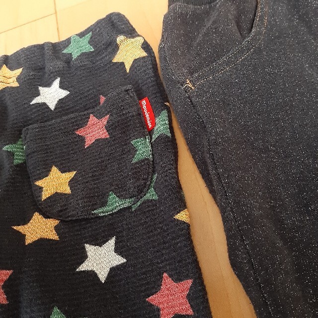 mou jon jon(ムージョンジョン)の星柄　黒　パンツセット　80　ムージョンジョン キッズ/ベビー/マタニティのベビー服(~85cm)(パンツ)の商品写真