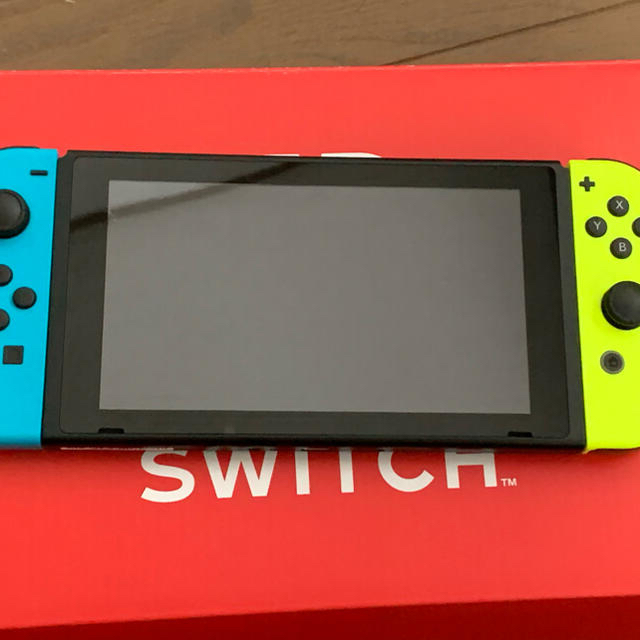 任天堂　Switch本体