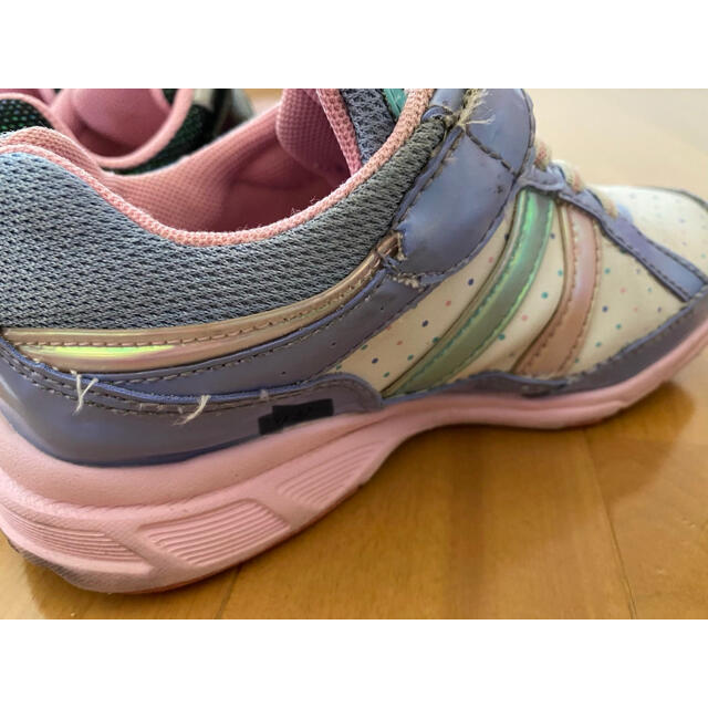 Superstar 女の子 スニーカー 19センチ 防水の通販 By お掃除屋 S Shop スーパースターならラクマ Superstar 女の子 スニーカー 19センチ 防水の通販 By お掃除屋 S Shop スーパースターならラクマ