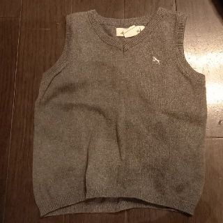 エイチアンドエム(H&M)のベスト　グレー　. H&M(ニット)