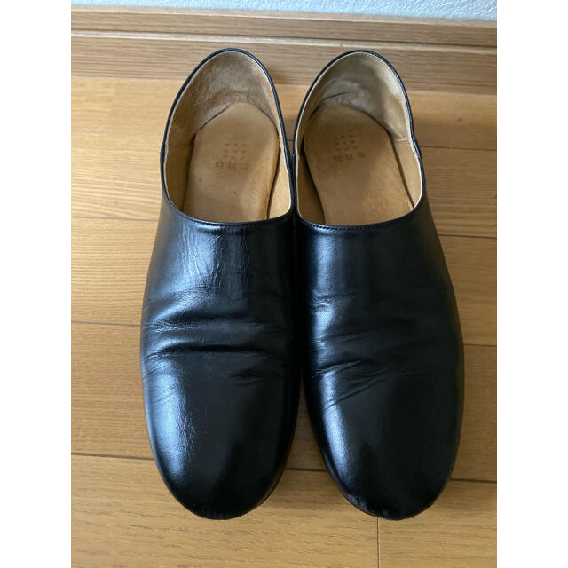 YAECA(ヤエカ)の希少　queシューズ　黒　Lサイズ　着用回数少ないです レディースの靴/シューズ(スリッポン/モカシン)の商品写真