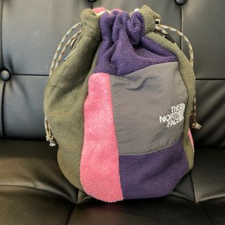 ザノースフェイス(THE NORTH FACE)の最終値下げ！ノースフェイス リメイク 巾着 バッグ ショルダーストラップ付き(トートバッグ)