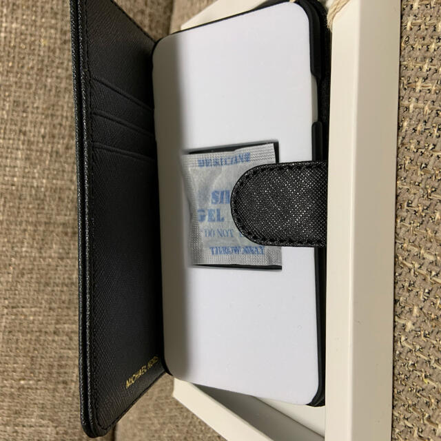 Michael Kors(マイケルコース)のマイケルコース　iPhone ケース　手帳型 スマホ/家電/カメラのスマホアクセサリー(iPhoneケース)の商品写真