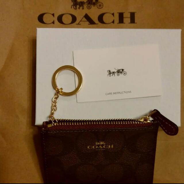 COACH(コーチ)の新品未使用　COACH パスケース レディースのファッション小物(パスケース/IDカードホルダー)の商品写真