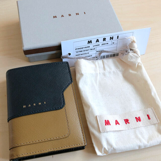マルニ(Marni)のあんこぱんさま専用★MARNI 二つ折りレザー財布 ミニ財布(財布)