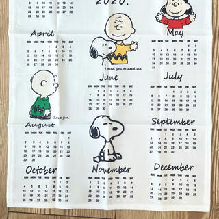 スヌーピー　ファブリックカレンダー　カレンダー　韓国風(インテリア雑貨)