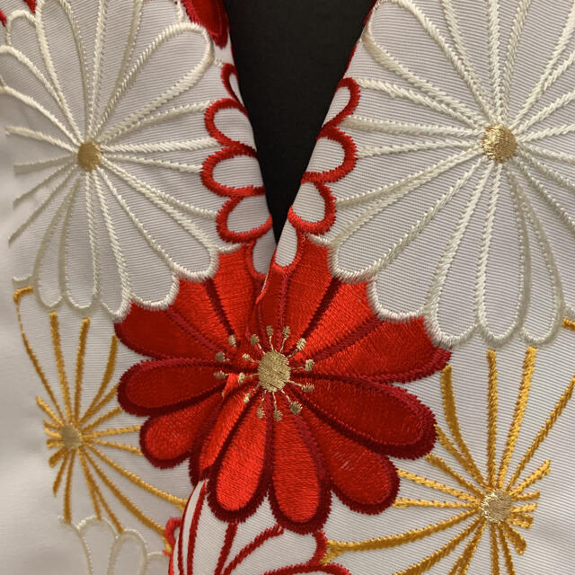 新品未使用   最高級品　希少　正絹　刺繍　半衿豪華