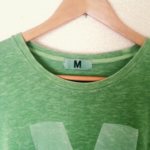 〈M〉Tシャツ メンズのトップス(Tシャツ/カットソー(半袖/袖なし))の商品写真
