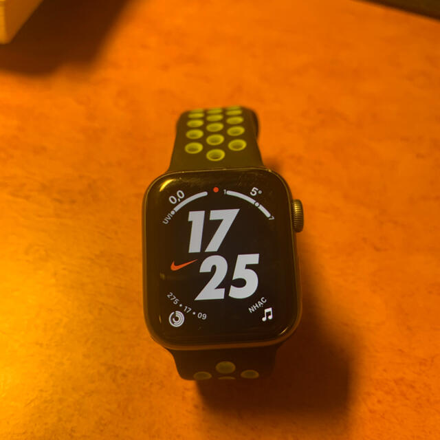 Apple Watch Series 4 Nike 40mm腕時計(デジタル)