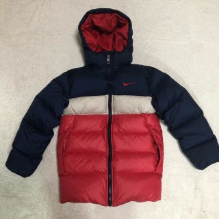 ナイキ(NIKE)のNIKE キッズ　ダウンコート　140(ジャケット/上着)