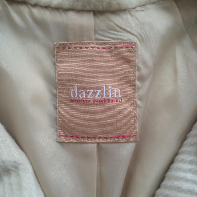 dazzlin(ダズリン)のダズリン ホワイトコート レディースのジャケット/アウター(ピーコート)の商品写真