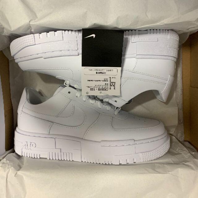 NIKE AIR FORCE 1 LV8 24.0cm 新品未使用 箱なし配送