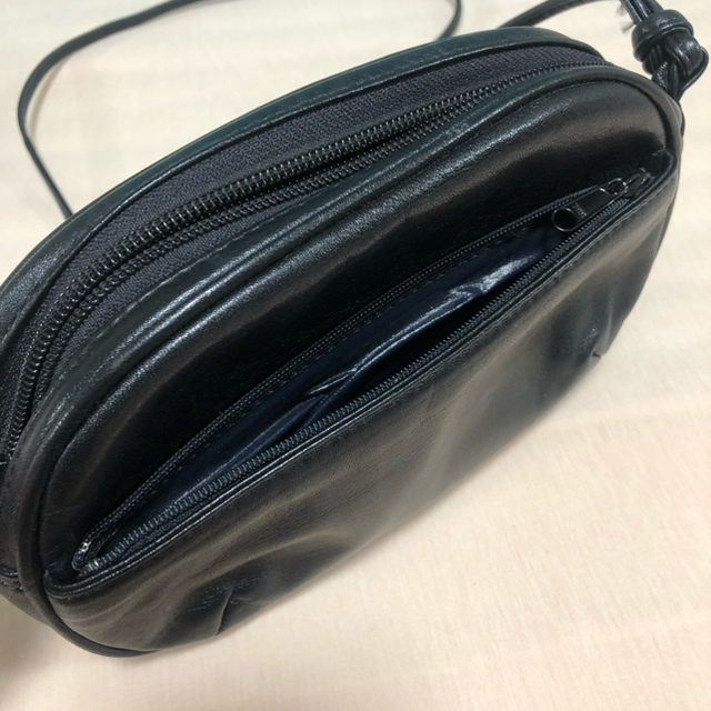 サコッシュ　ショルダーバック✨黒　 レディースのバッグ(ショルダーバッグ)の商品写真