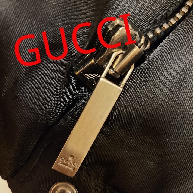 Gucci(グッチ)のGUCCI　グッチ　ダウンベスト レディースのジャケット/アウター(ダウンベスト)の商品写真