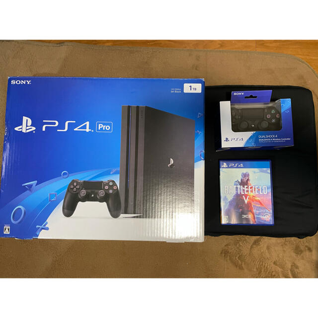 PlayStation4 Pro  1TBCUH-7000B  コントローラー付エンタメ/ホビー