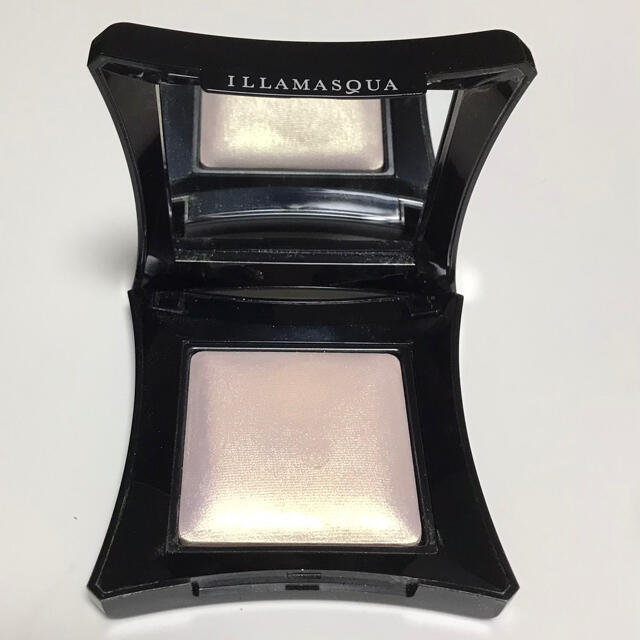 ILLAMASQUA♡ビヨンドパウダーハイラター コスメ/美容のベースメイク/化粧品(フェイスカラー)の商品写真