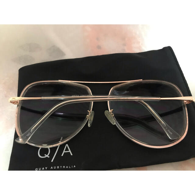 Quay Eyeware Australia(クエイアイウェアオーストラリア)のQUAYサングラス🕶 レディースのファッション小物(サングラス/メガネ)の商品写真