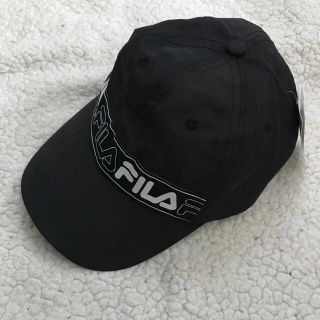 フィラ(FILA)のフィラ FILA FRONT LOGO TAPE CAP キャップ 帽子 黒(キャップ)